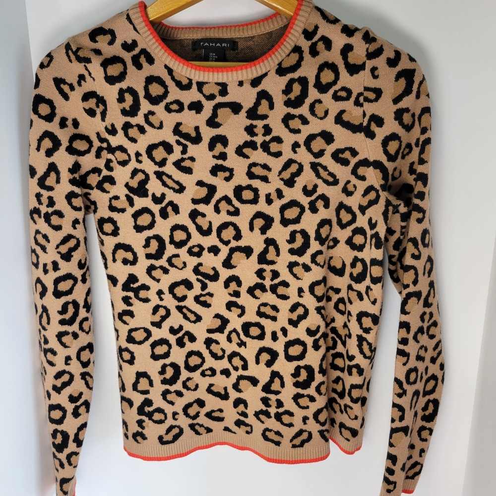 Tahari Leopard Print Crewneck Sweater Tan Black Orange Trim Size M
